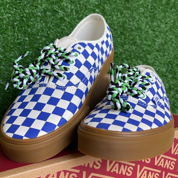 Vans Men’s Authentic
Checkerboard Blue/White
VN0009PVY6Z
Sneakers - Picture 5 of 16